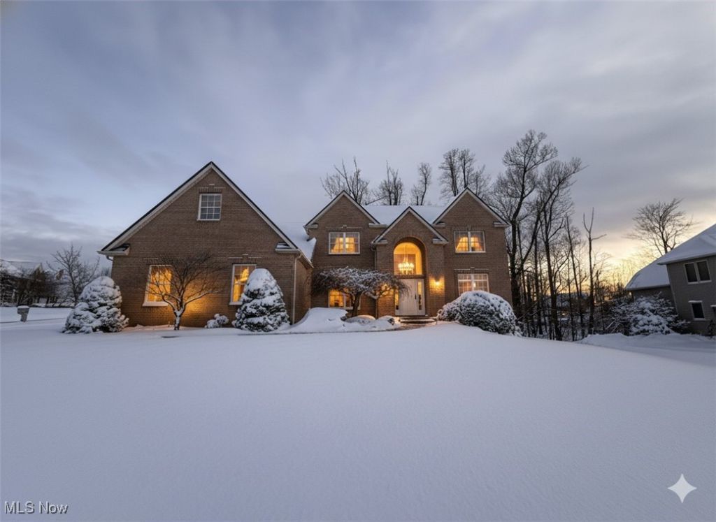 8019 Washington Avenue, North Royalton, OH 44133 Main Photo