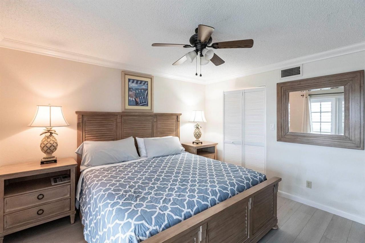 1125 W Peppertree Drive, Unit 707, Sarasota, FL 34242 Photo