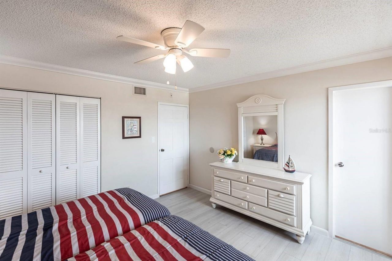 1125 W Peppertree Drive, Unit 707, Sarasota, FL 34242 Photo