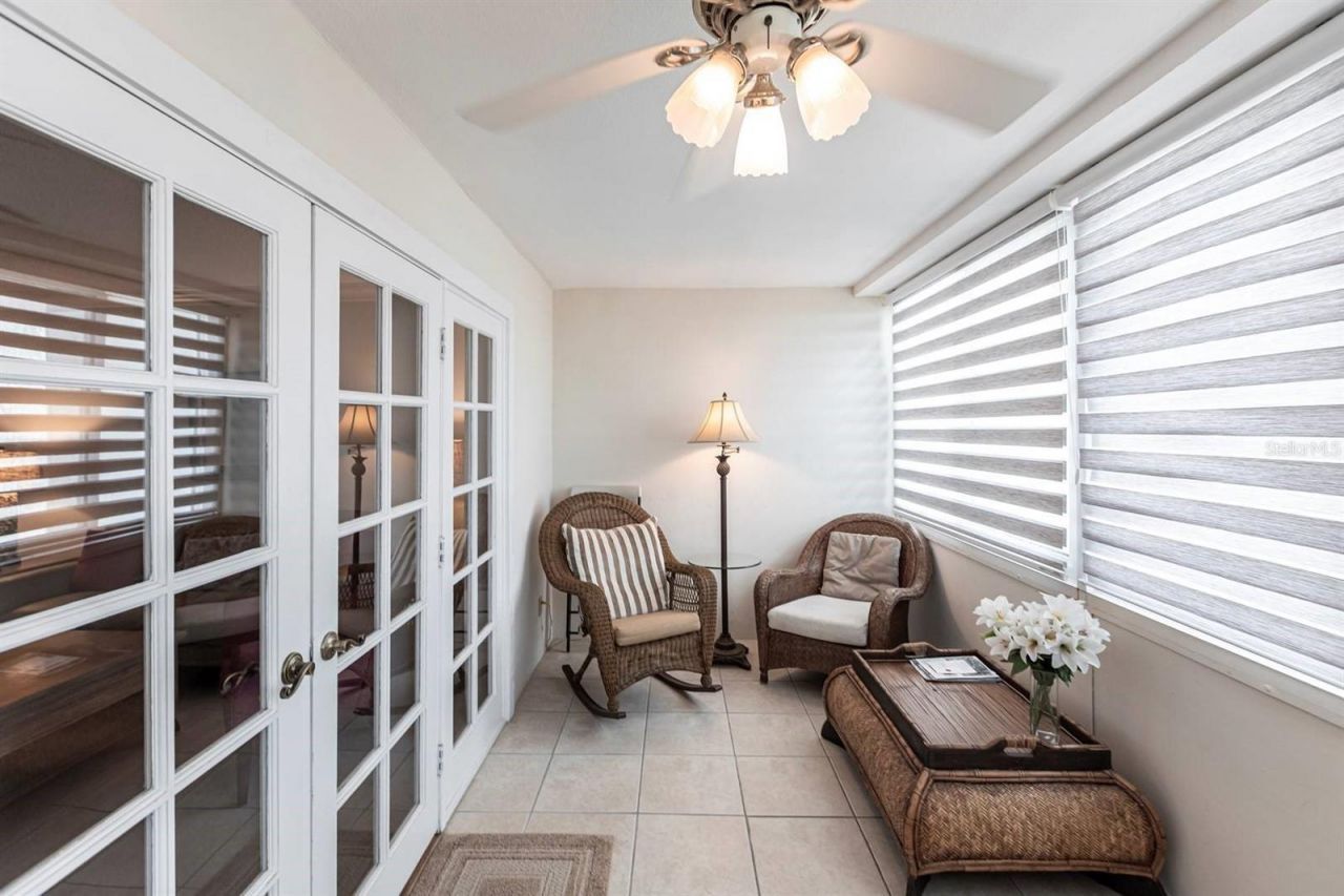 1125 W Peppertree Drive, Unit 707, Sarasota, FL 34242 Photo