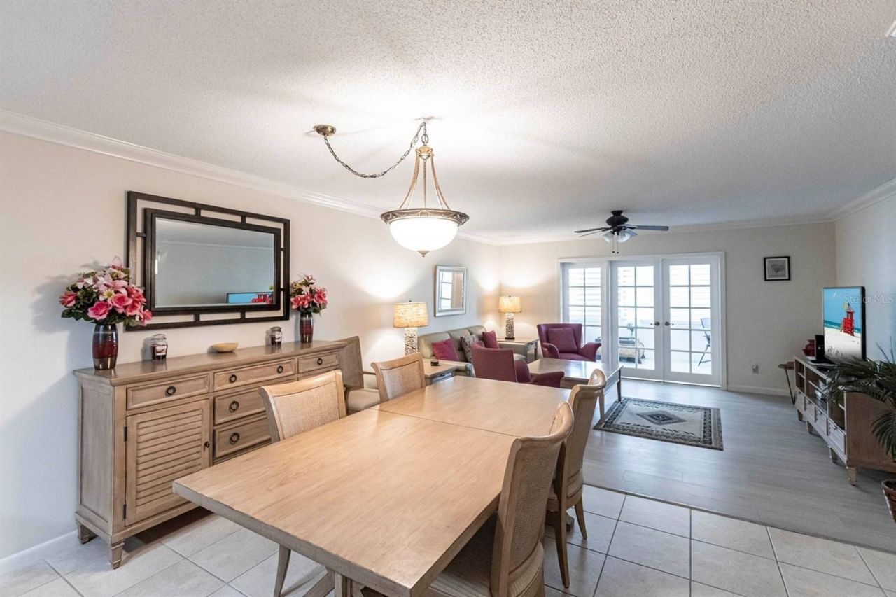 1125 W Peppertree Drive, Unit 707, Sarasota, FL 34242 Photo