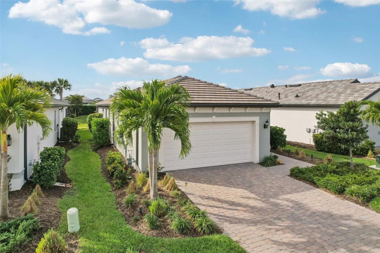 6285 Winding Pine Drive, Nokomis, FL 34275 Photo