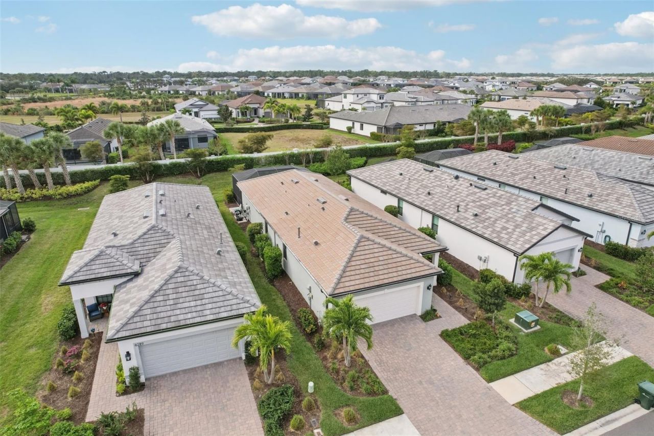 6285 Winding Pine Drive, Nokomis, FL 34275 Photo