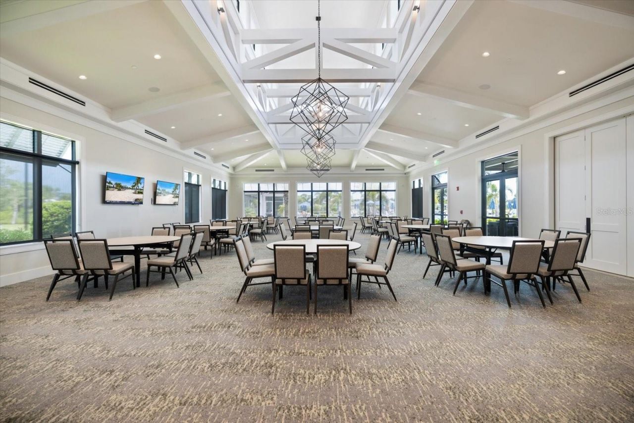 6285 Winding Pine Drive, Nokomis, FL 34275 Photo