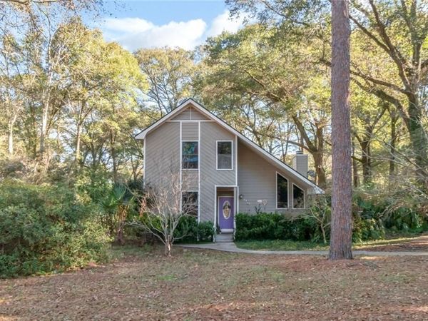 9646 Hamilton Creek Drive N, Mobile, AL 36695