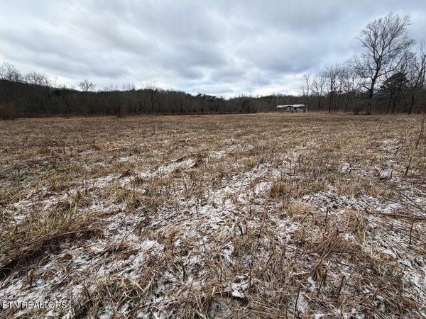 5441 White Oak Rd, Duff, TN 37729