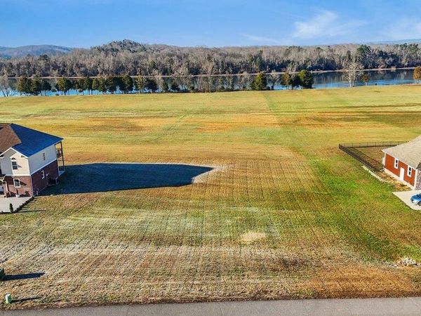 56 Espalier Drive, Decatur, TN 37322