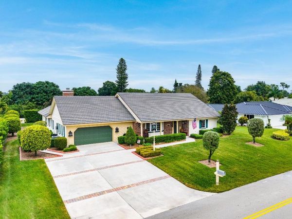 420 Muirfield Drive, Atlantis, FL 33462