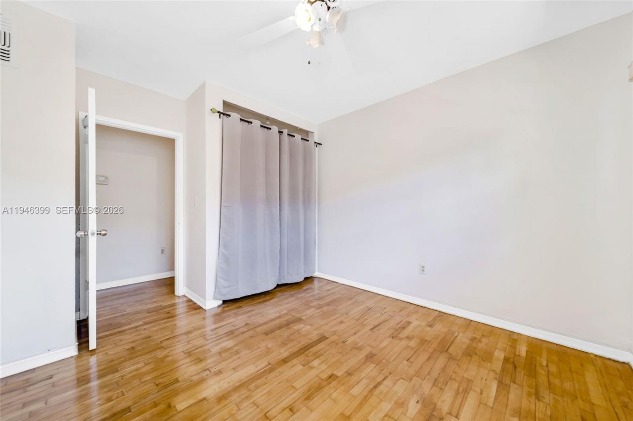 7412 Gary Av, Unit 7412, Miami Beach, FL 33141 Photo