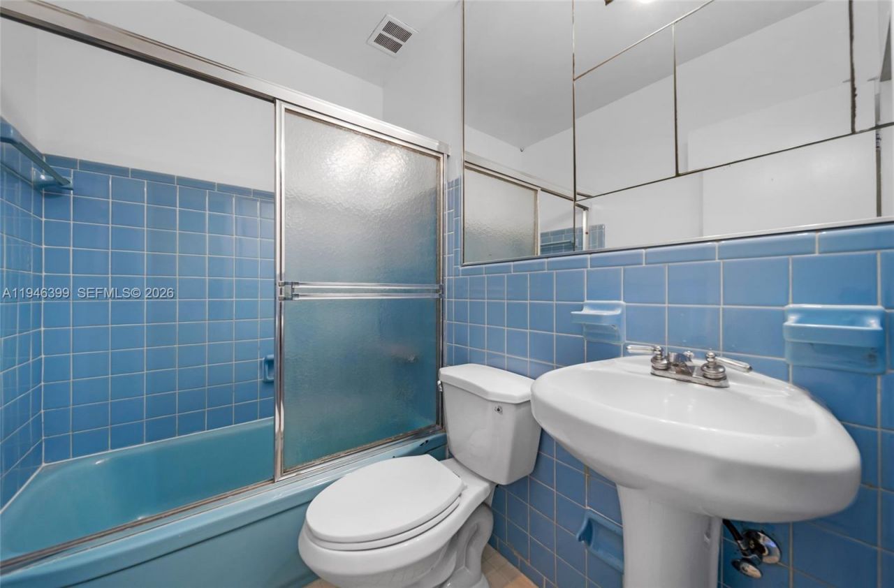 7412 Gary Av, Unit 7412, Miami Beach, FL 33141 Photo