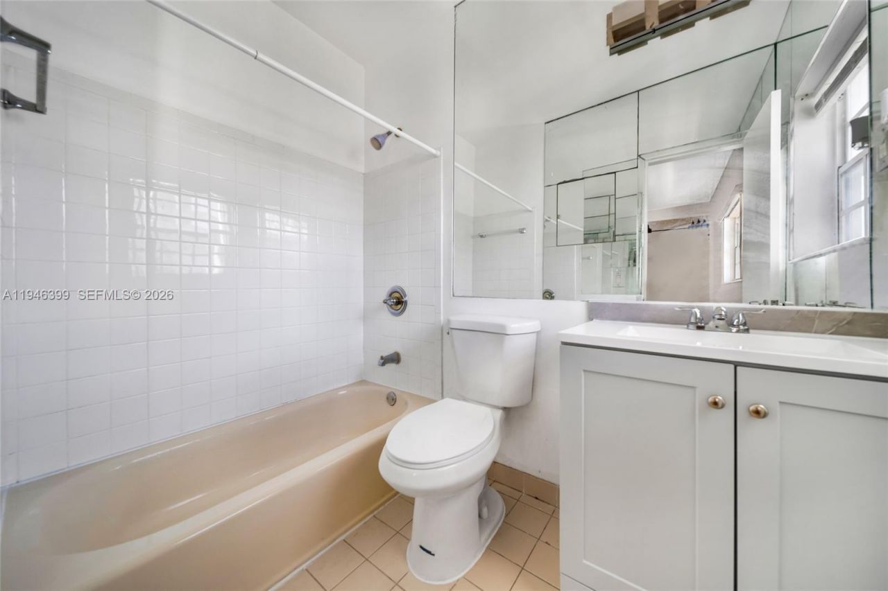 7412 Gary Av, Unit 7412, Miami Beach, FL 33141 Photo