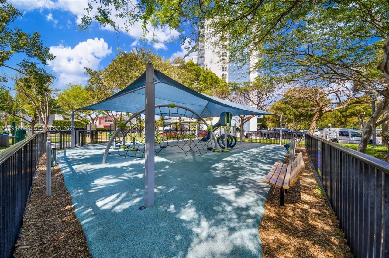 7412 Gary Av, Unit 7412, Miami Beach, FL 33141 Photo