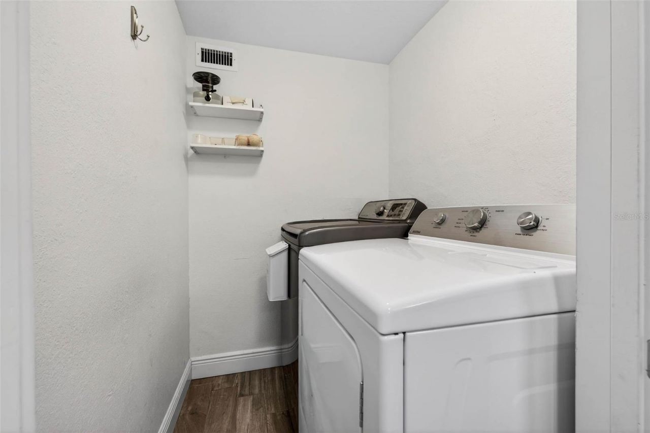 718 26th Avenue N, Saint Petersburg, FL 33704 Photo