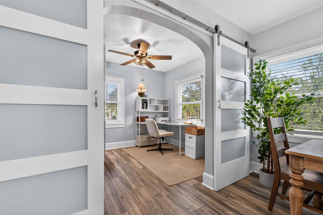 718 26th Avenue N, Saint Petersburg, FL 33704 Photo