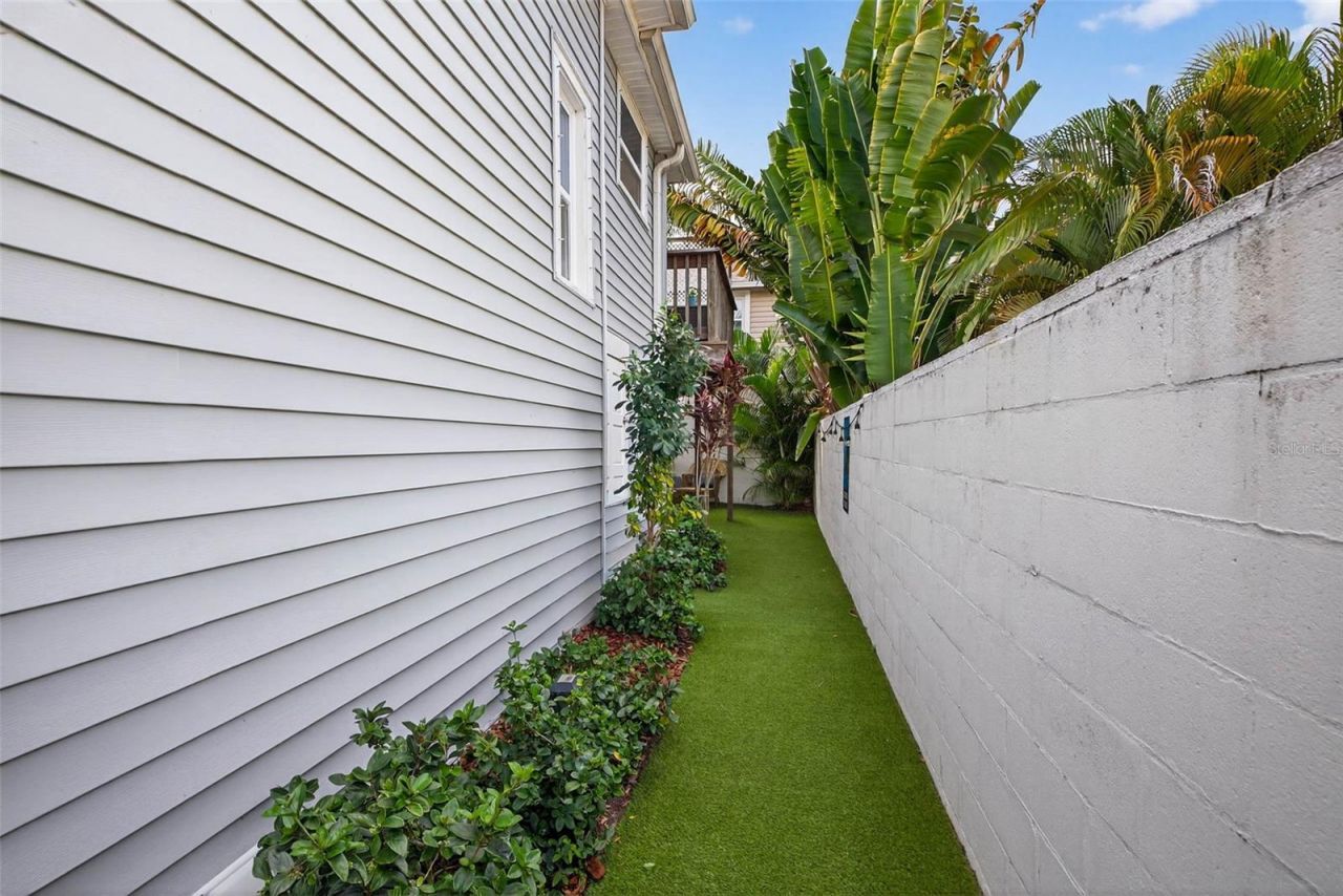 718 26th Avenue N, Saint Petersburg, FL 33704 Photo