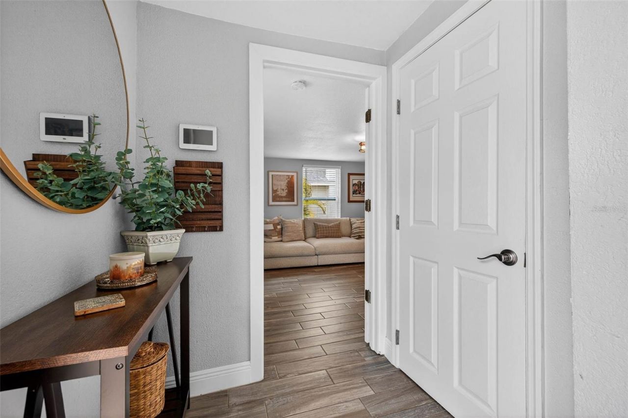 718 26th Avenue N, Saint Petersburg, FL 33704 Photo