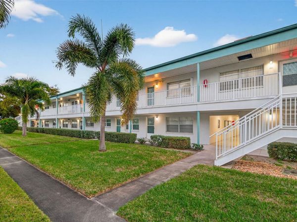 5267 81ST STREET N, Unit 18, ST PETERSBURG, FL 33709