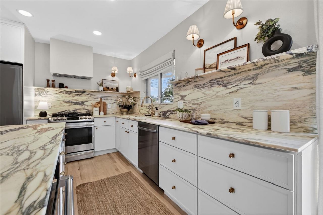 101 27th Avenue N, Saint Petersburg, FL 33704 Photo