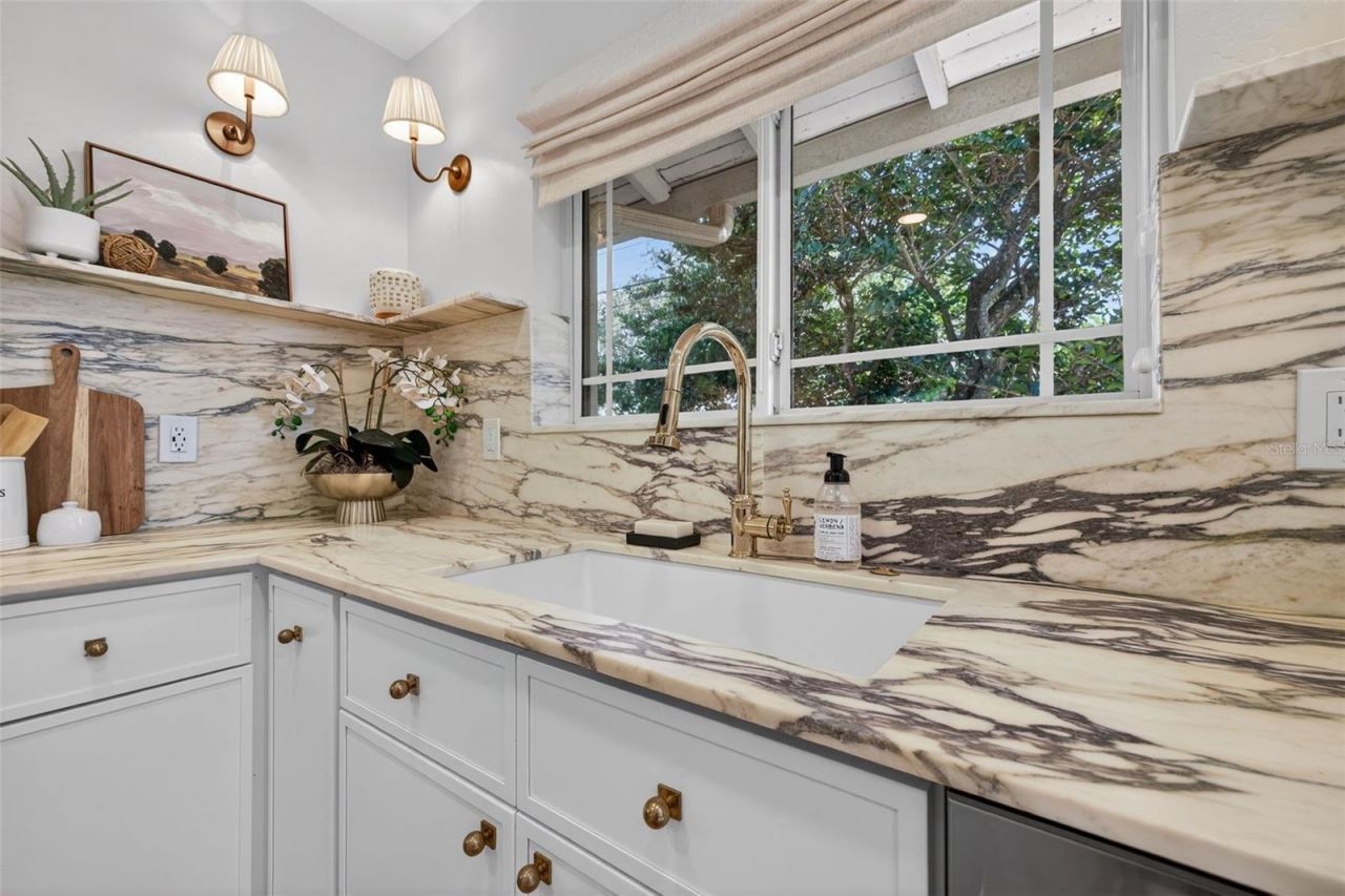 101 27th Avenue N, Saint Petersburg, FL 33704 Photo