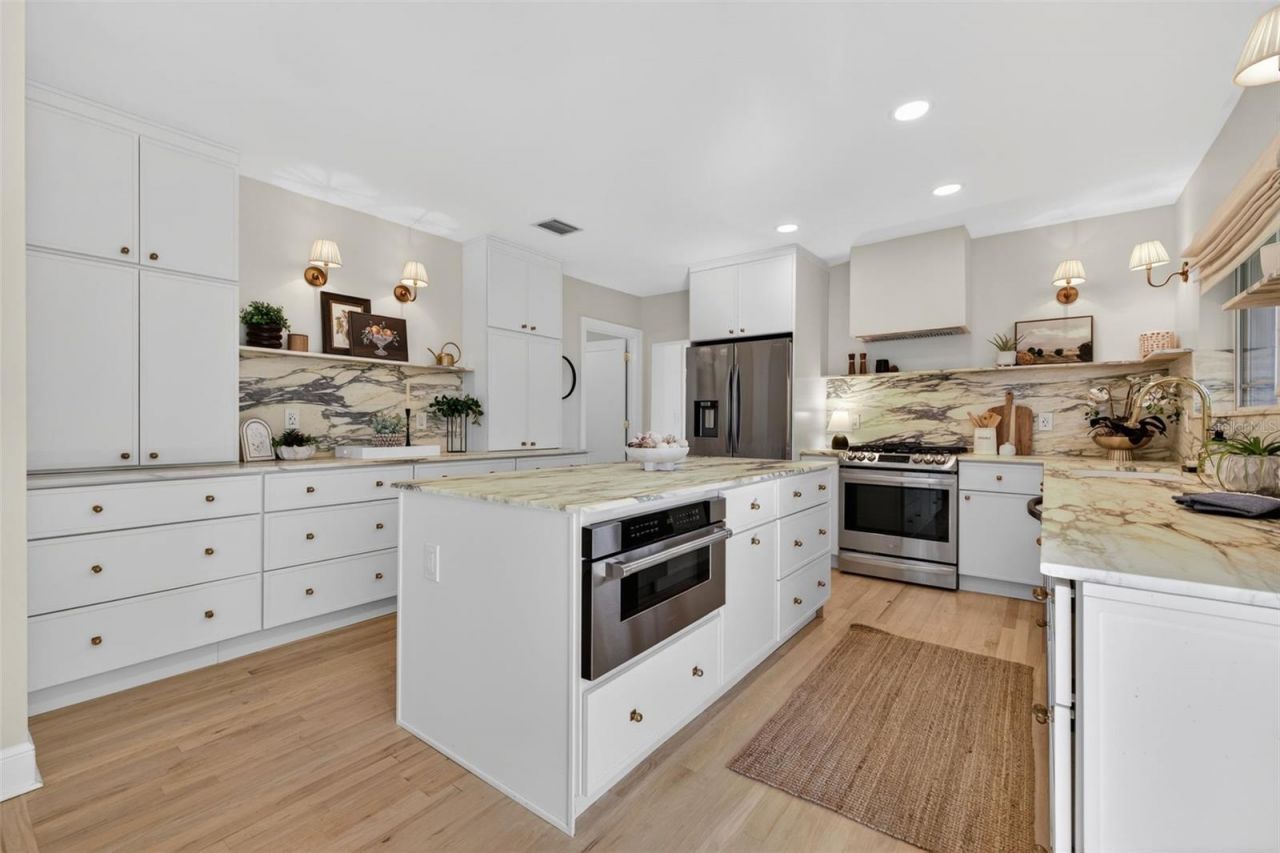 101 27th Avenue N, Saint Petersburg, FL 33704 Photo