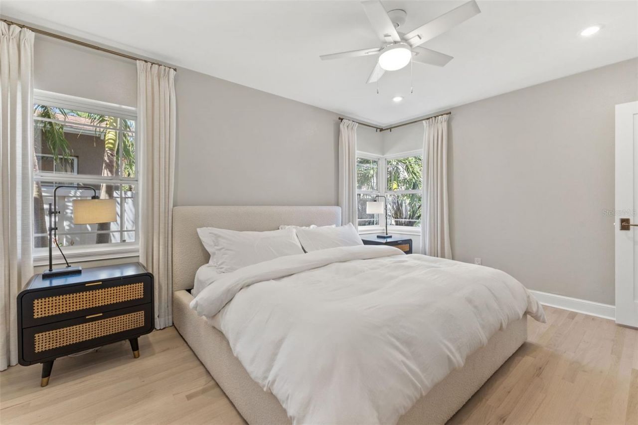 101 27th Avenue N, Saint Petersburg, FL 33704 Photo