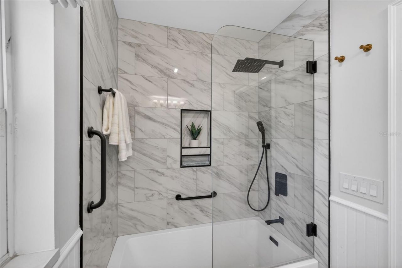 101 27th Avenue N, Saint Petersburg, FL 33704 Photo