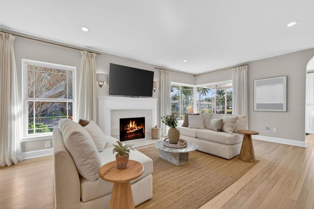 101 27th Avenue N, Saint Petersburg, FL 33704 Photo