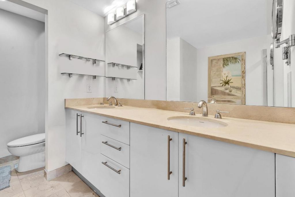 3330 NE 190th Street, Unit 1011, Aventura, FL 33180 Photo