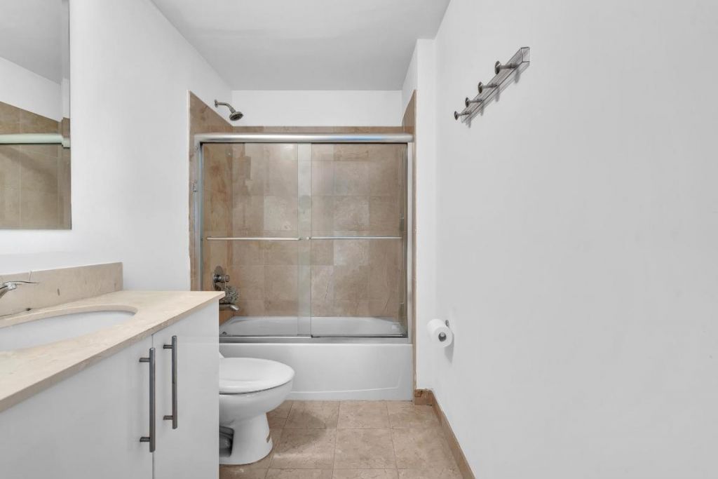 3330 NE 190th Street, Unit 1011, Aventura, FL 33180 Photo