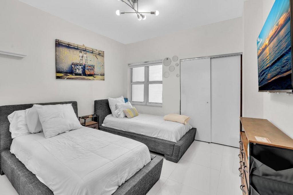 3330 NE 190th Street, Unit 1011, Aventura, FL 33180 Photo