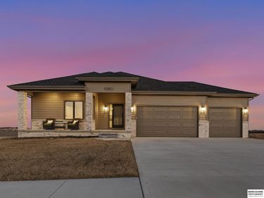 10901 N 161 Street, Bennington, NE 68007