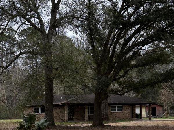 10132 Graystone Drive, Moss Point, MS 39562