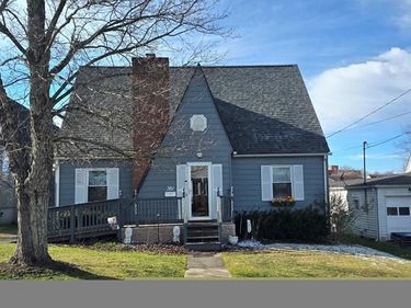 361 Kelly Avenue, OAK HILL, WV 25901
