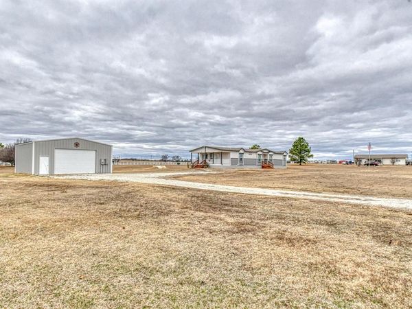 17902 Lexie Lane, Lexington, OK 73051
