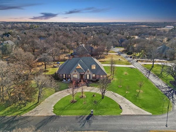 23380 Hunters Spring Drive, Edmond, OK 73025