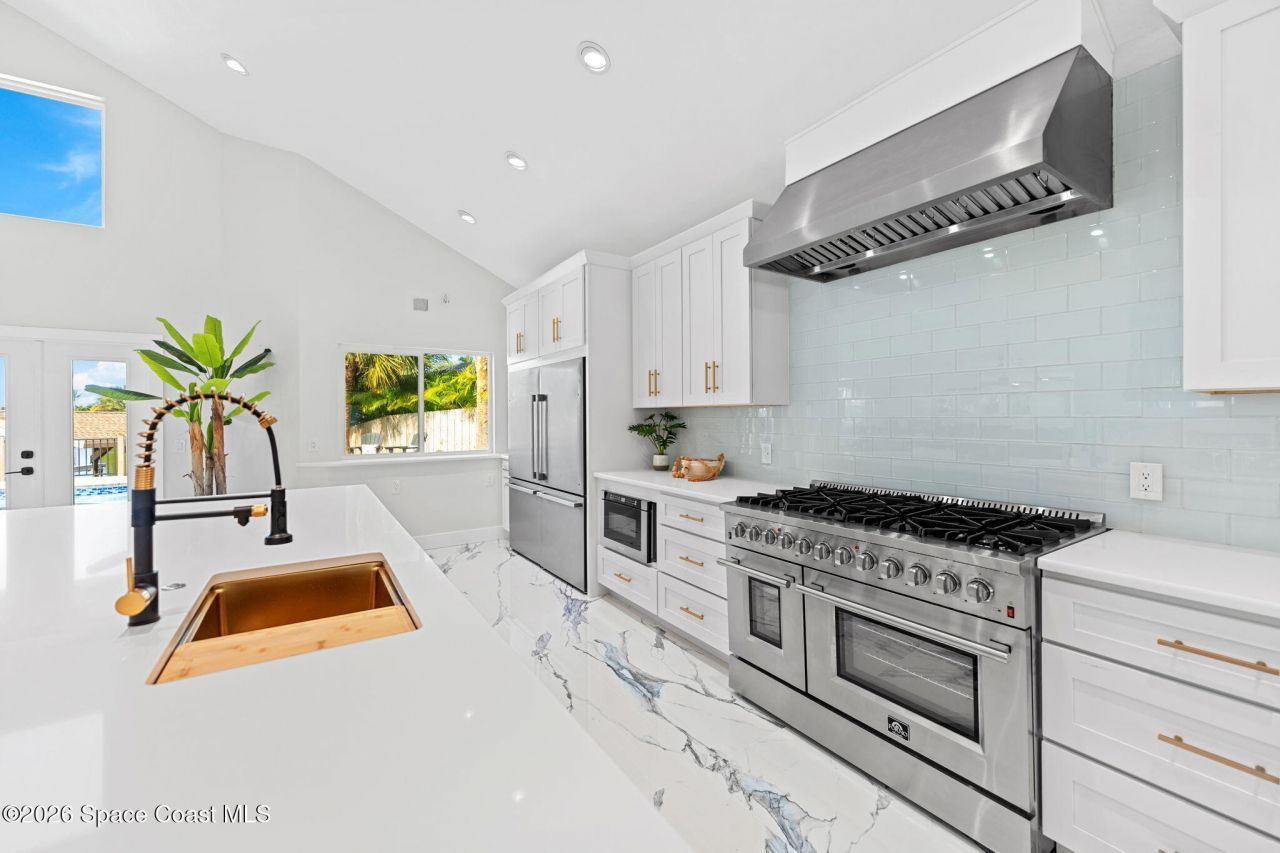 398 Riverview Lane, Melbourne Beach, FL 32951 Photo