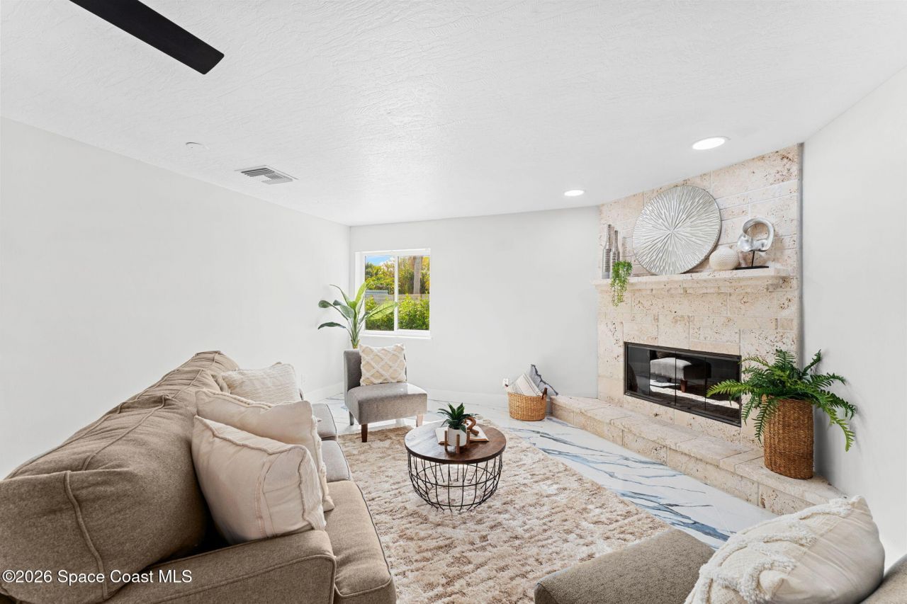 398 Riverview Lane, Melbourne Beach, FL 32951 Photo