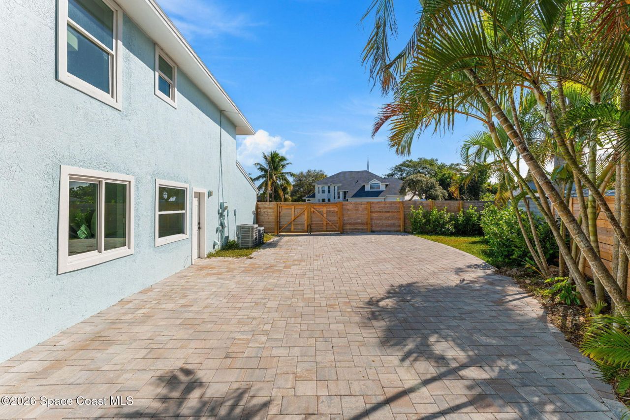 398 Riverview Lane, Melbourne Beach, FL 32951 Photo