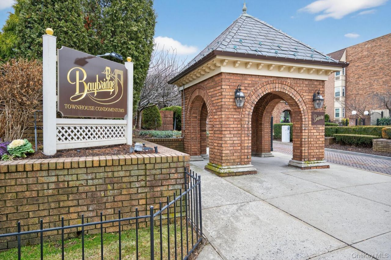 20716 Melissa Court, Unit 1653, Bayside, NY 11360 Main Photo