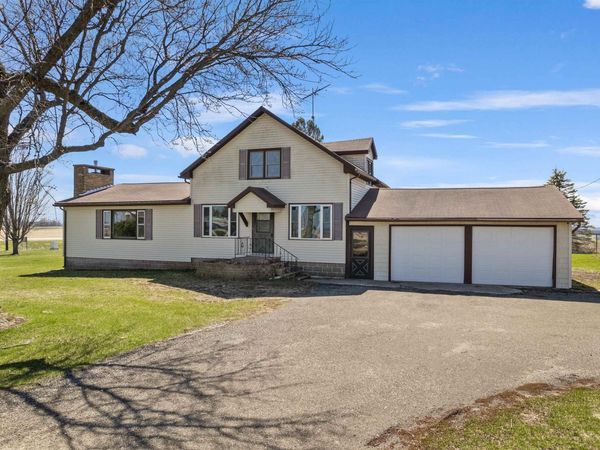 1997 Elon Drive, Harpers Ferry, IA 52146