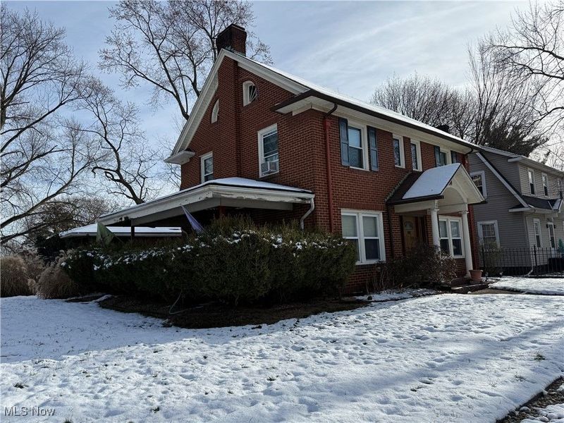 467 Aqueduct Street, Akron, OH 44303 Photo 2