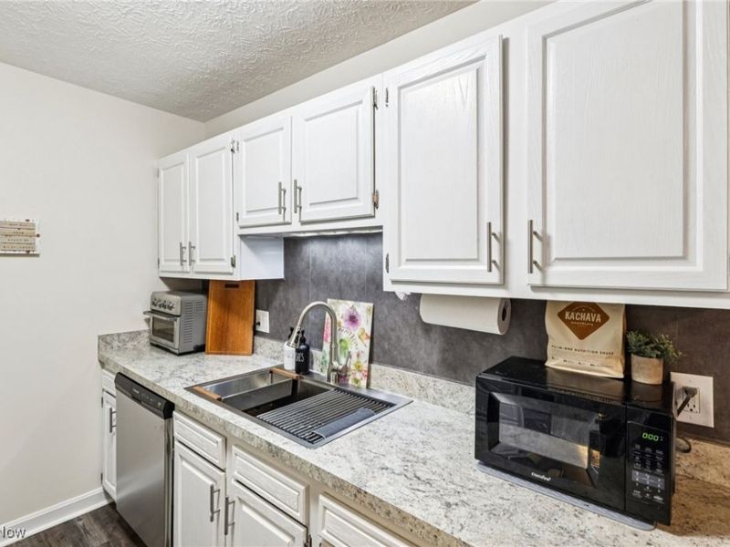 2880 N Bay Drive, Unit N13, Westlake, OH 44145 Photo 18