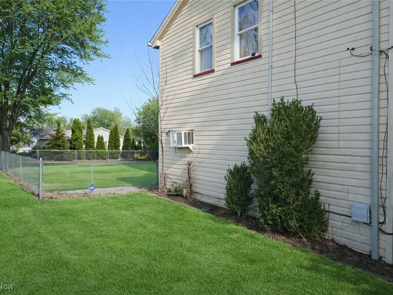 4242 Kerrybrook Drive, Austintown, OH 44511 Photo 23