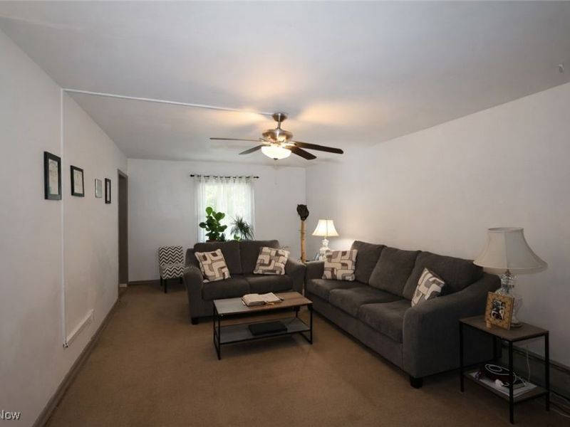 4242 Kerrybrook Drive, Austintown, OH 44511 Photo 8