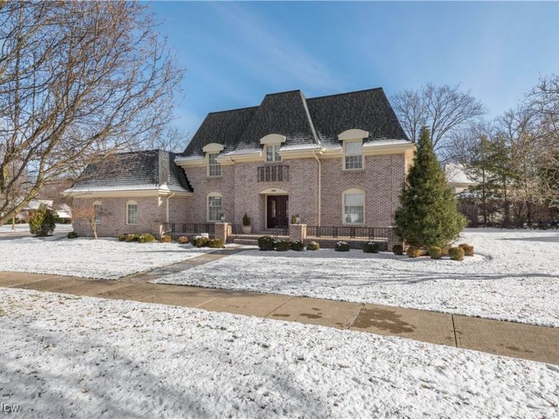 1315 Queen Annes Gate, Westlake, OH 44145 Photo 1