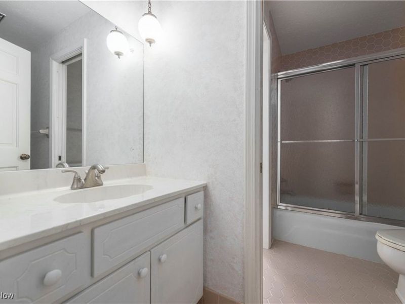 1315 Queen Annes Gate, Westlake, OH 44145 Photo 28