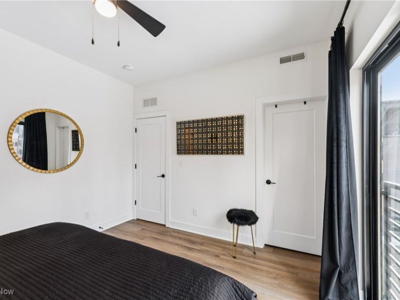 1440 E 15 Street, Cleveland, OH 44114 Photo 17