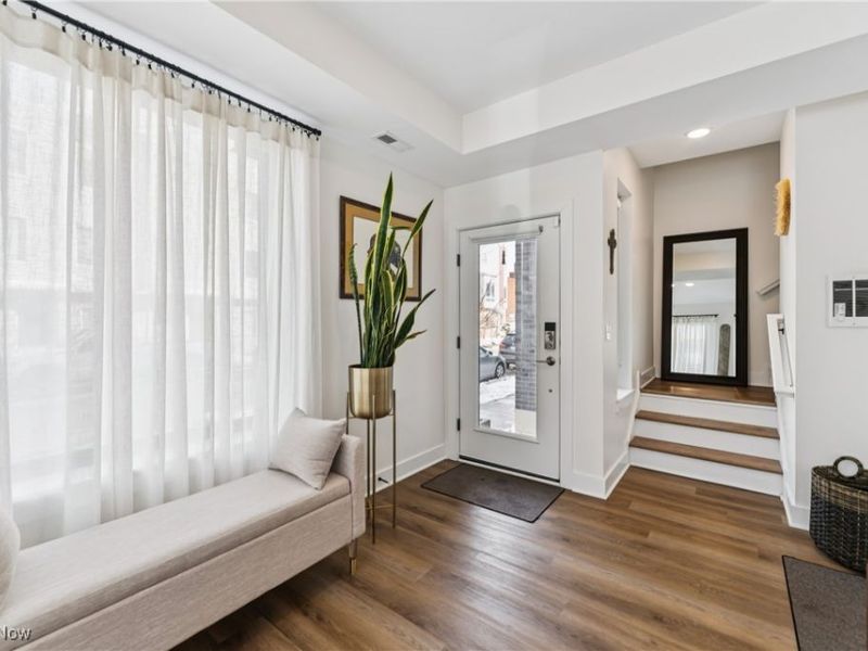 1440 E 15 Street, Cleveland, OH 44114 Photo 3