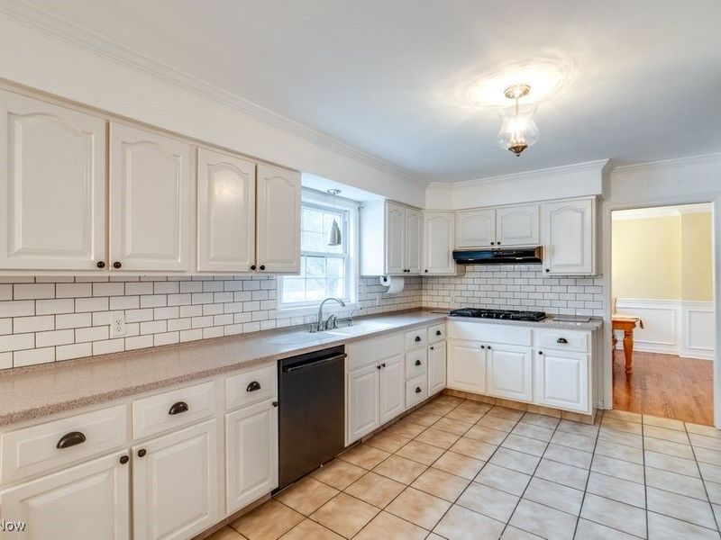 6492 Elmcrest Drive, Hudson, OH 44236 Photo 11