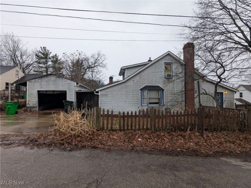 1519 Lake Road, Lakemore, OH 44250 Photo 3